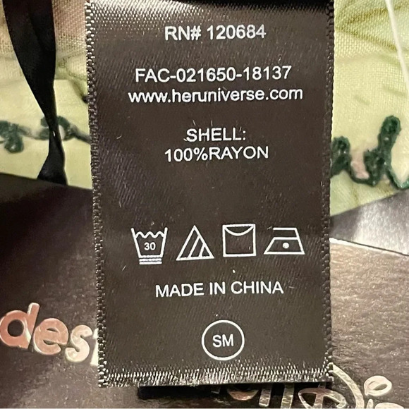 HOT TOPIC x DISNEY x HER UNIVERSE Tiana Cold Shoulder Romper - Picture 9 of 10